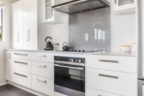 Photo of property in 16 Midgard Road, Coopers Beach, 0420