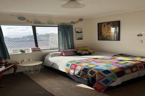 Photo of property in 4 Kekerenga Street, Strathmore Park, Wellington, 6022