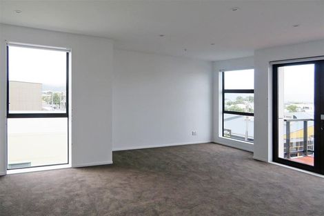 Photo of property in The Firemans Apartments, 216/321 Jackson Street, Petone, Lower Hutt, 5012