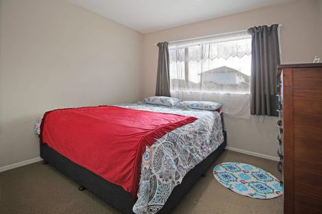 Photo of property in 12 Masters Place, Favona, Auckland, 2024