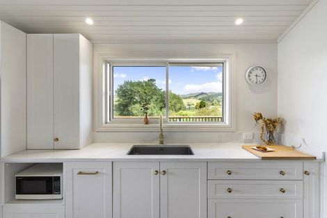 Photo of property in 170 Mullins Road, Ardmore, Papakura, 2582
