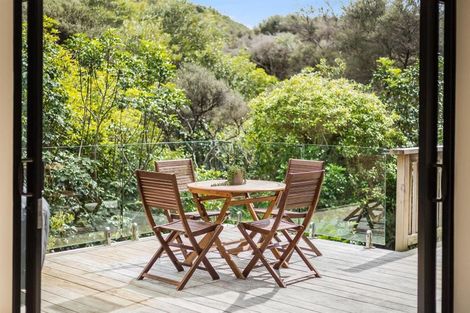 Photo of property in 120 Navigation Drive, Whitby, Porirua, 5024