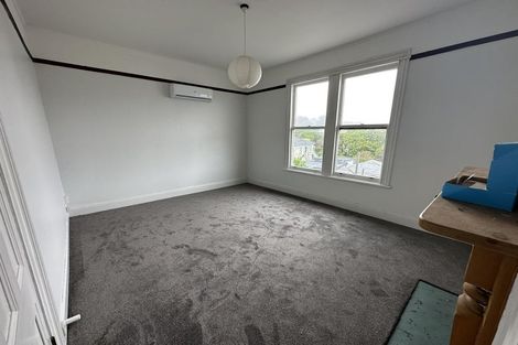 Photo of property in 180-182 Ohiro Road, Brooklyn, Wellington, 6021