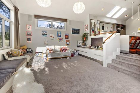 Photo of property in 12 Burnell Avenue, Thorndon, Wellington, 6011