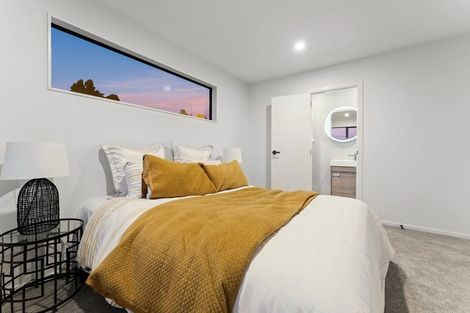 Photo of property in 21b Neal Avenue, Glenfield, Auckland, 0629