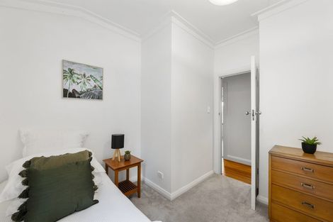 Photo of property in 17 Torwood Road, Khandallah, Wellington, 6035