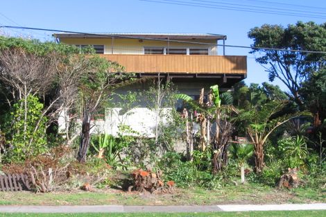 Photo of property in 12 Hughes Street, Waikanae Beach, Waikanae, 5036