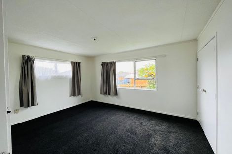 Photo of property in 13 Helms Place, Manurewa, Auckland, 2102
