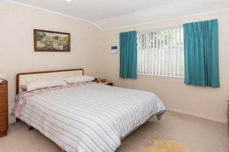 Photo of property in 4 Margarita Rise, Pukekohe, 2120