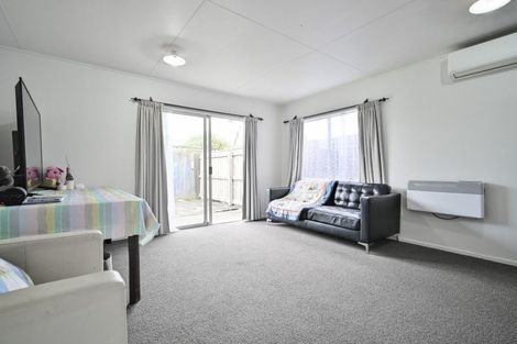 Photo of property in 2/404 Ikanui Road, Frimley, Hastings, 4120