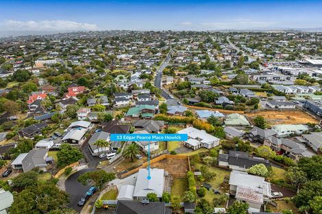 Photo of property in 13 Edgar Pearce Place, Howick, Auckland, 2014