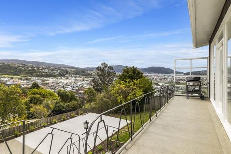 Photo of property in 77 Easther Crescent, Kew, Dunedin, 9012