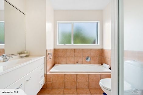 Photo of property in 514 South Titirangi Road, Titirangi, Auckland, 0604