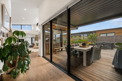 Photo of property in 15 Mills Road, Wanaka, 9305