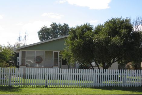 Photo of property in 26 Harris Street, Marton, 4710
