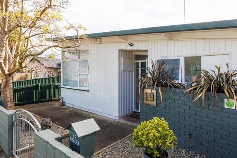 Photo of property in 19 Keeling Street, West End, Palmerston North, 4412