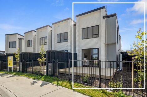 Photo of property in 5/9 Bronzewater Drive, Silverdale, 0932