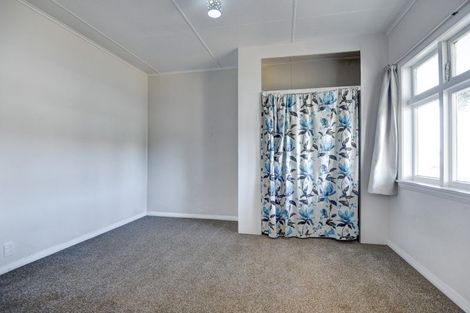 Photo of property in 18 Cornfoot Street, Castlecliff, Whanganui, 4501