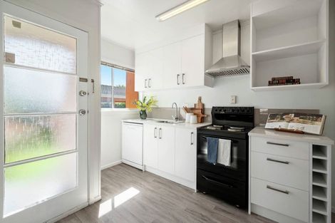 Photo of property in 2/60 Jellicoe Road, Manurewa, Auckland, 2102