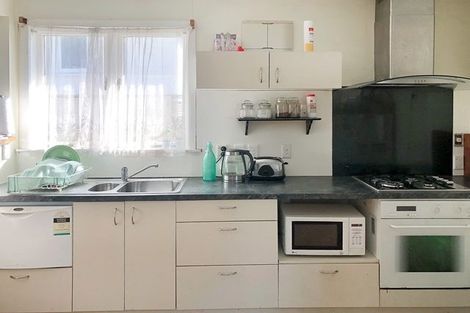 Photo of property in 4 Greenmeadows Avenue, Manurewa East, Auckland, 2102