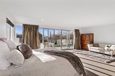 Photo of property in 5 Denley Gardens, Avonhead, Christchurch, 8042