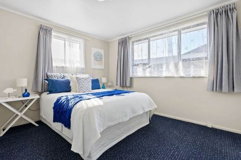 Photo of property in 2/7 Manuia Road, Takanini, 2112