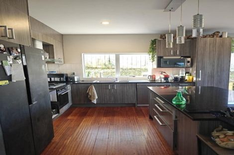 Photo of property in 7a Merville Avenue, Te Atatu South, Auckland, 0610