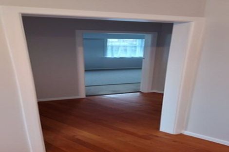 Photo of property in 7 Terrance Grove, Paparangi, Wellington, 6037