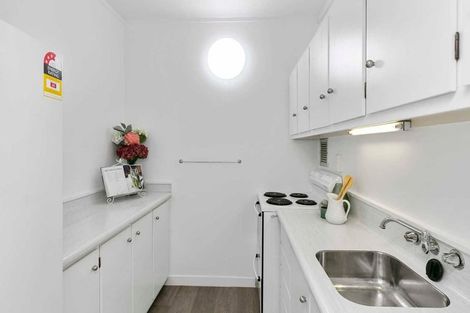 Photo of property in Hobson Court Flats, 22/70u Hobson Street, Thorndon, Wellington, 6011