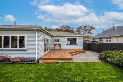 Photo of property in 187 Centaurus Road, Saint Martins, Christchurch, 8022