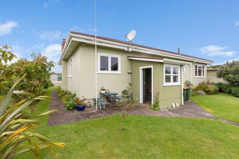 Photo of property in 5 Gloag Street, Waverley, 4510