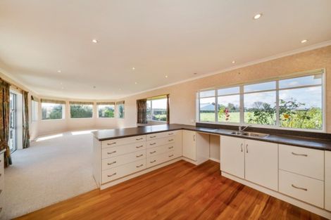 Photo of property in 281 Waihi Road, Hawera, 4673