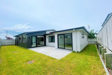 Photo of property in 6 Riria Crescent, Takanini, 2112