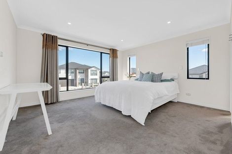 Photo of property in 80 Drumbuoy Drive, Flat Bush, Auckland, 2019