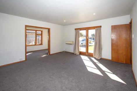 Photo of property in 106 Bickerton Street, Wainoni, Christchurch, 8061