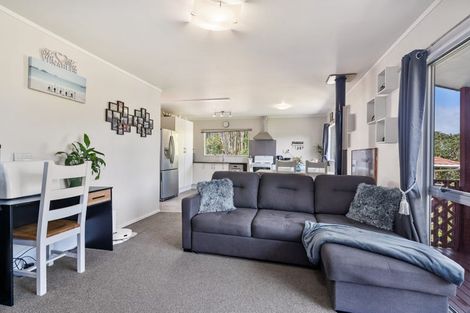 Photo of property in 6 Glover Place, Onerahi, Whangarei, 0110