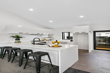 Photo of property in 54d Te Atatu Road, Te Atatu South, Auckland, 0610