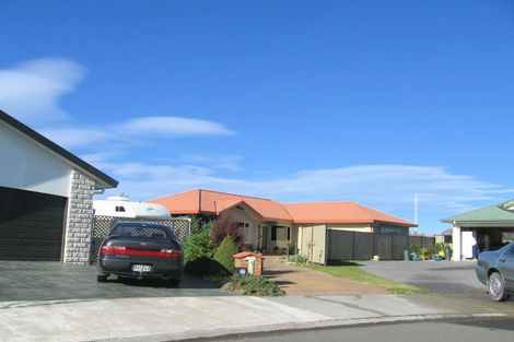 Photo of property in 13 Flemington Place, Taradale, Napier, 4112