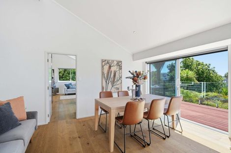Photo of property in 34 Montclair Rise, Browns Bay, Auckland, 0630