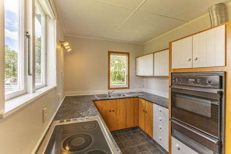 Photo of property in 4a Shanly Street, Waipawa, 4210