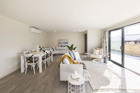 Photo of property in 38 Silicon Way, Fitzherbert, Palmerston North, 4410