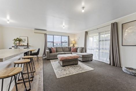 Photo of property in 42 Fraser Drive, Feilding, 4702