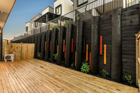 Photo of property in 55 Puihi Crescent, Massey, 0614