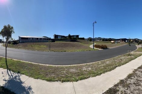 Photo of property in 70 Leeward Drive, Whitianga, 3510