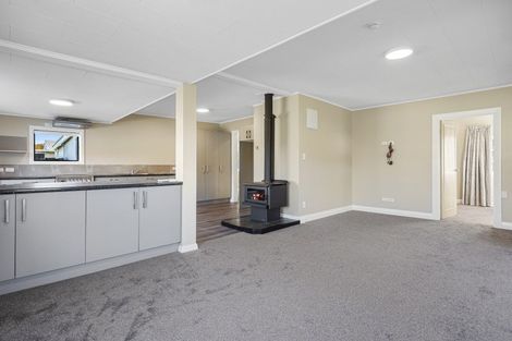 Photo of property in 27 Hawkswood Street, Waiau, 7332