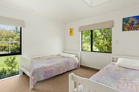 Photo of property in 4 Tauroa Valley, Havelock North, 4130