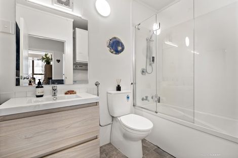 Photo of property in Hobson Court Flats, 33/70u Hobson Street, Thorndon, Wellington, 6011