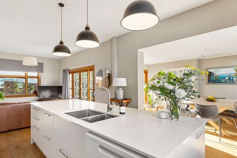 Photo of property in 53 Avenue Road, West End, Timaru, 7910