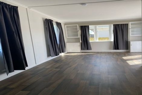 Photo of property in 53a Rollerson Street, Papakura, 2110