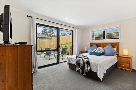 Photo of property in 12 Jeroboam Loop, Kumeu, 0810